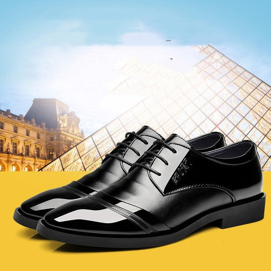 Men's casual Korean style pointed leather shoes in black with rubber sole.