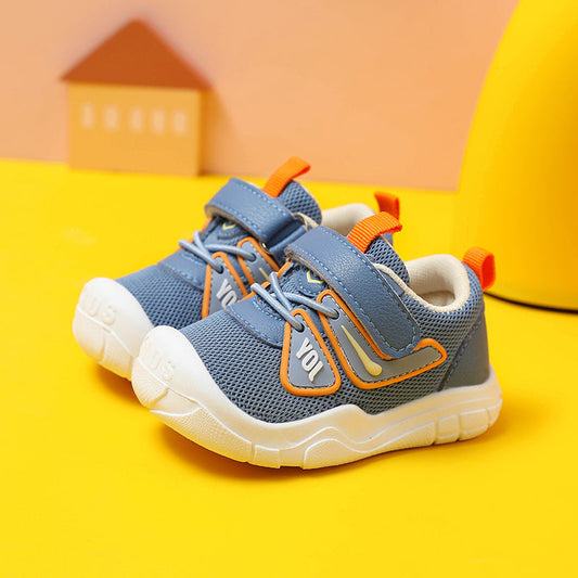 Breathable mesh male baby toddler shoes, cartoon style, suitable for spring and autumn.